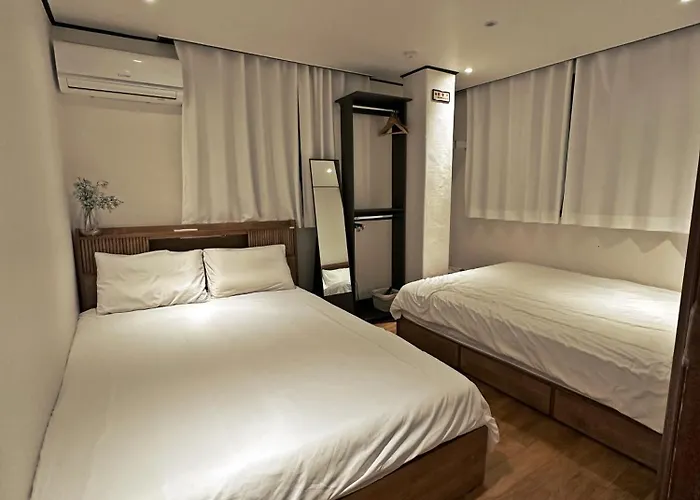 Spacious Hongdae 3br 6 Queen Beds Villa Séoul